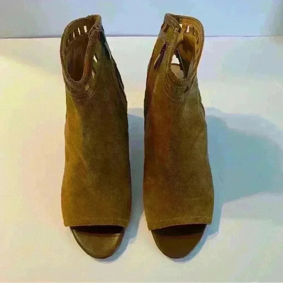 Franco Sarto Greenwich Tan Suede Cut Out Peep Toe Heeled Ankle Sandals Size 9 - Picture 5 of 8
